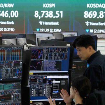 Global markets fall as investors fret about AI demand