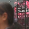Global bonds follow US Treasuries lower